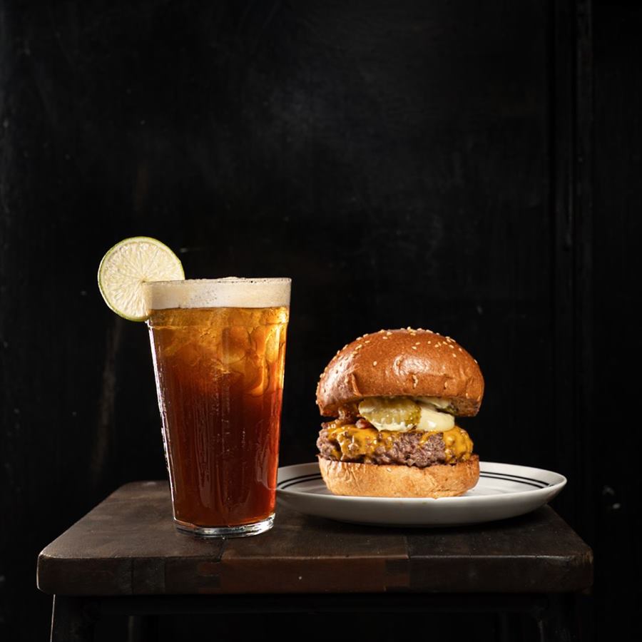 Burger e bebida